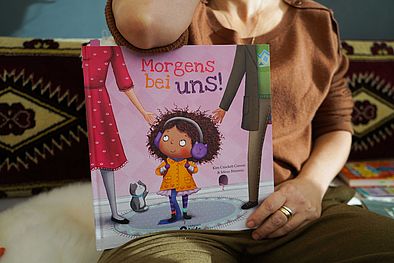 Kinderbuch Morgens bei uns